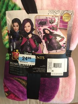 The descendants blanket NWT