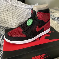 DS Jordan 1 Bred Flyknit size 8.5
