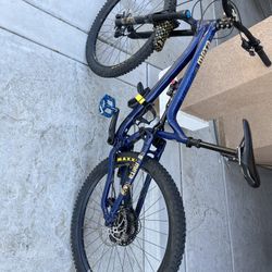 Mountain Bike Commencal Meta AM 29 Essentials