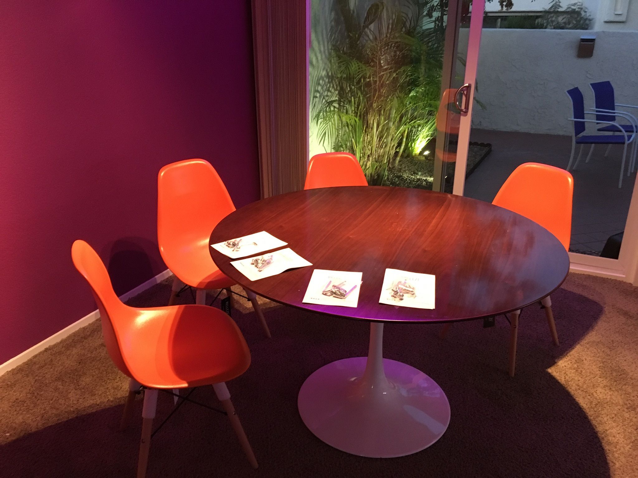 Dining room Table And Chairs
