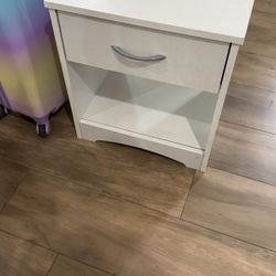 One Drawer Night Stand