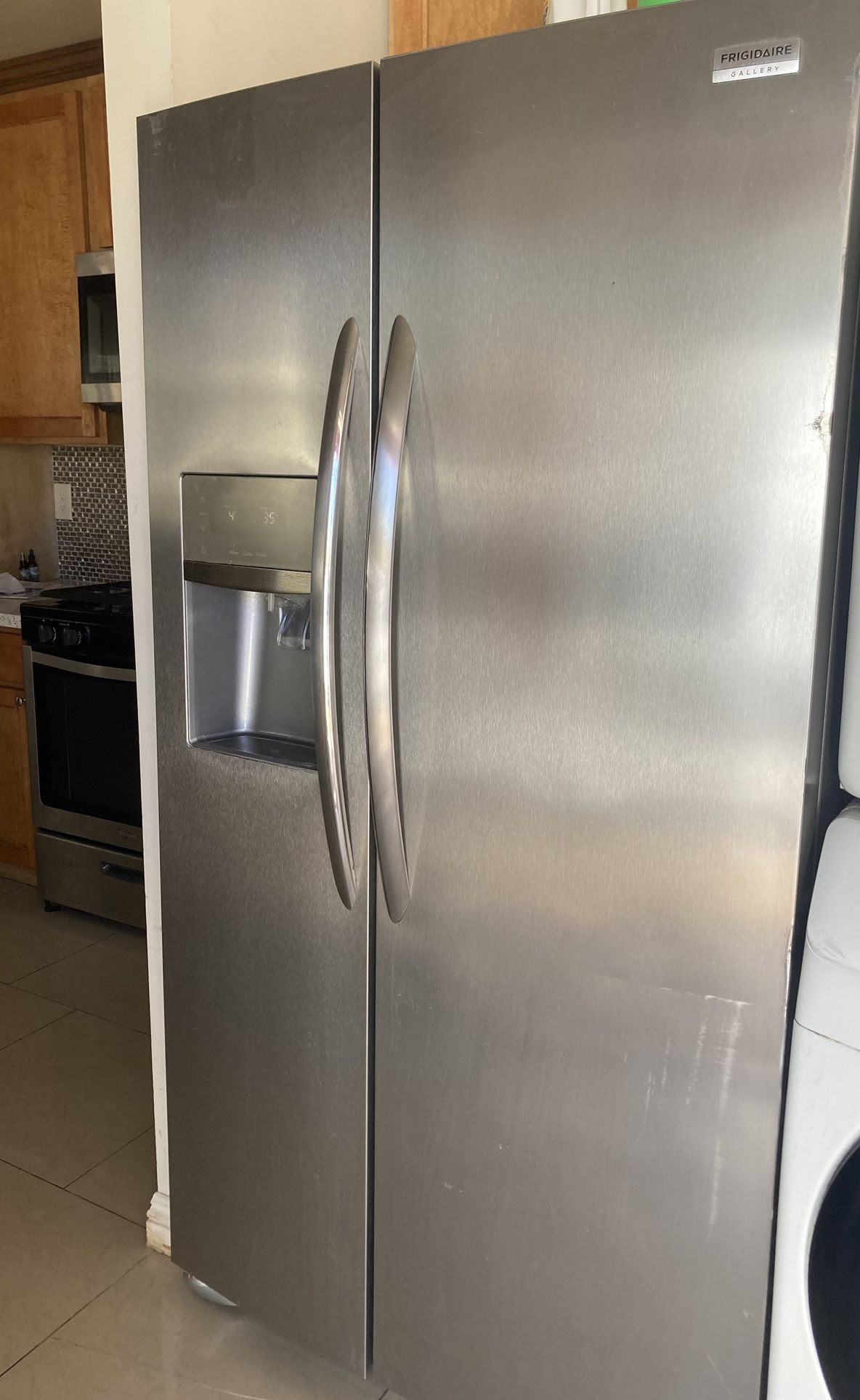 Refrigerator