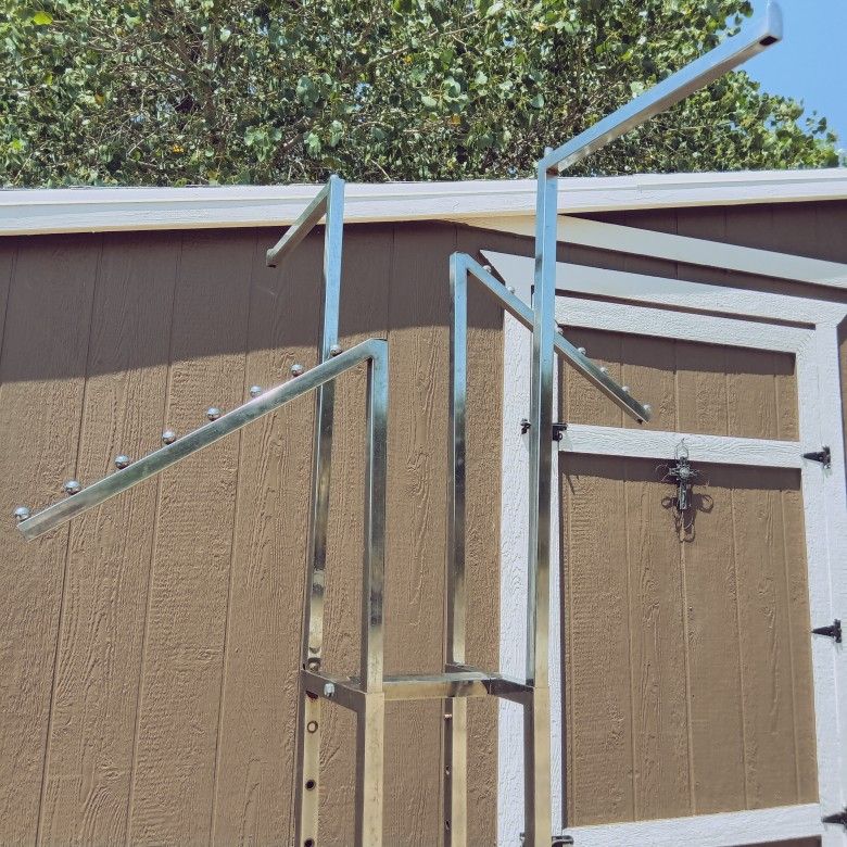 Display Racks (Clothing)