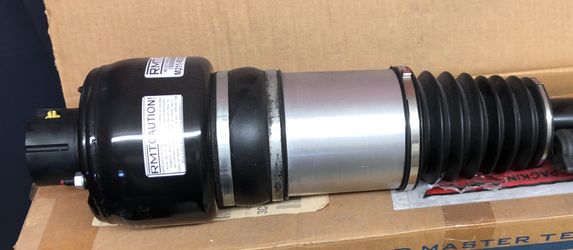 Mercedes-Benz E-class 2003-2009 Airmatic Front Left Suspension.