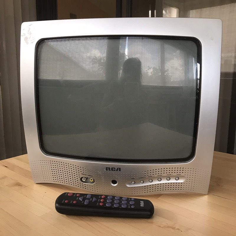 Small 13" RCA TV including remote