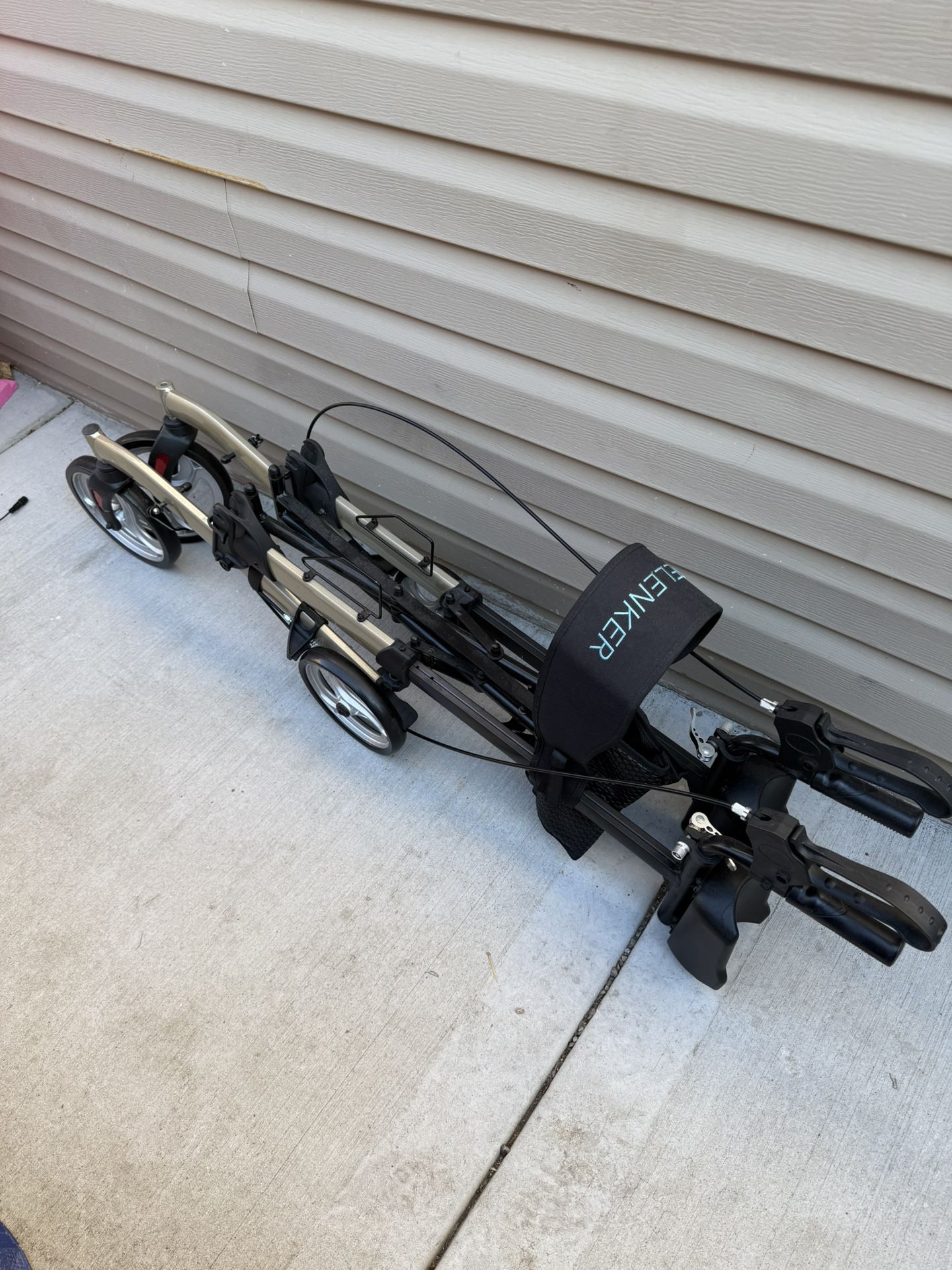 Elenker Rolling Walker