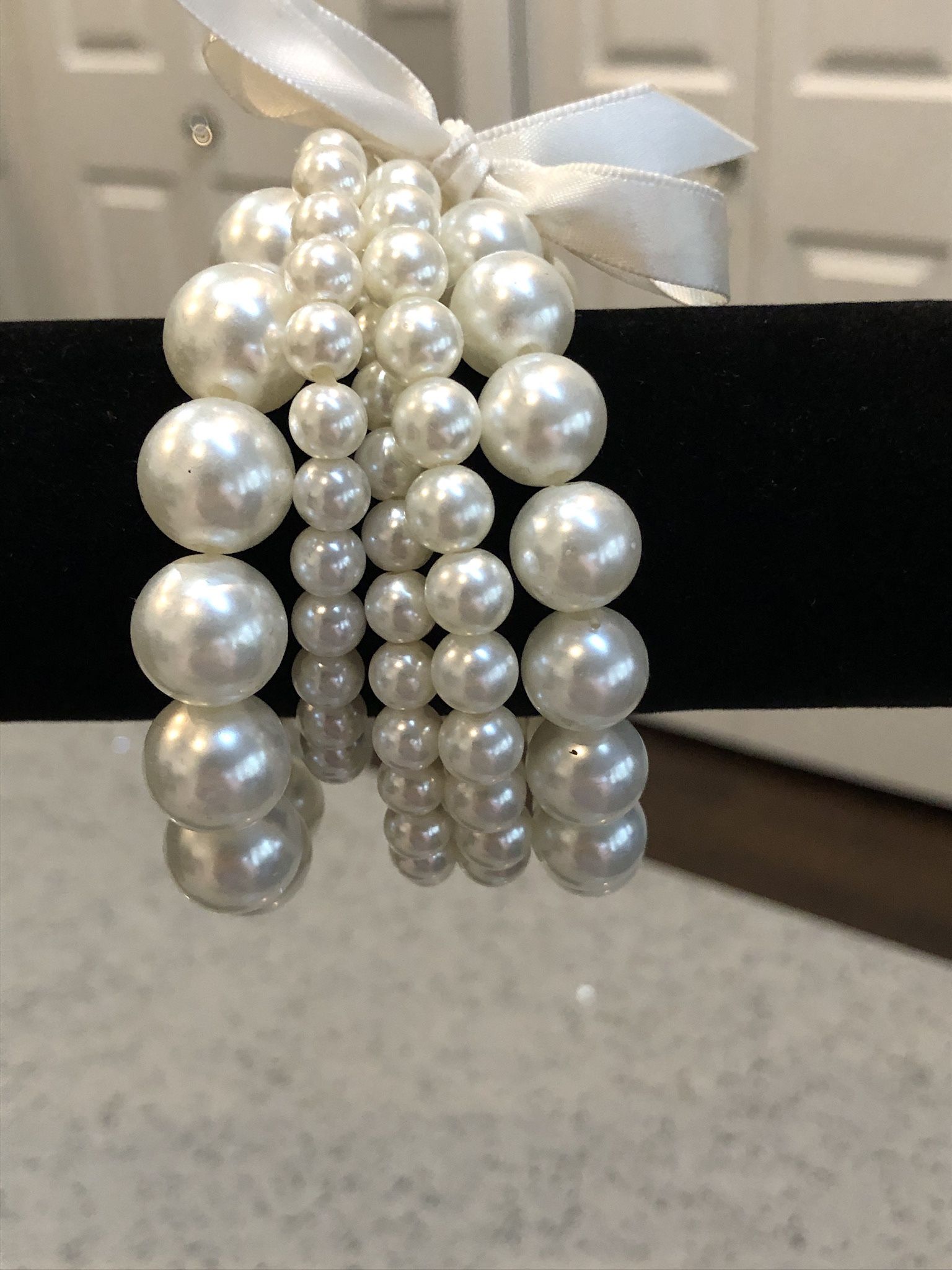 Multiple Strand Pearl Bracelet (simulated pearls)