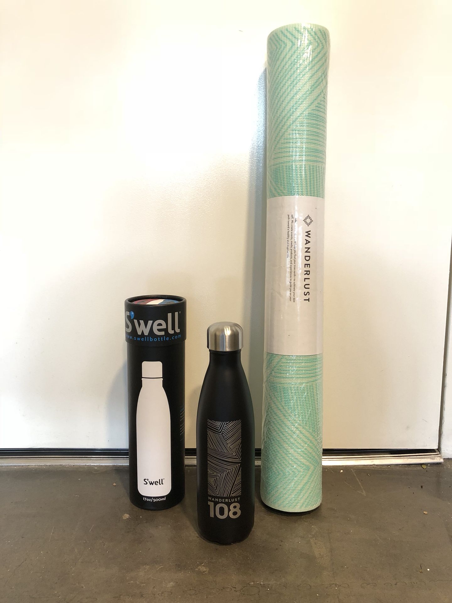Wanderlust 108 LIMITED bundle - S’well insulated water bottle + Kulae yoga mat