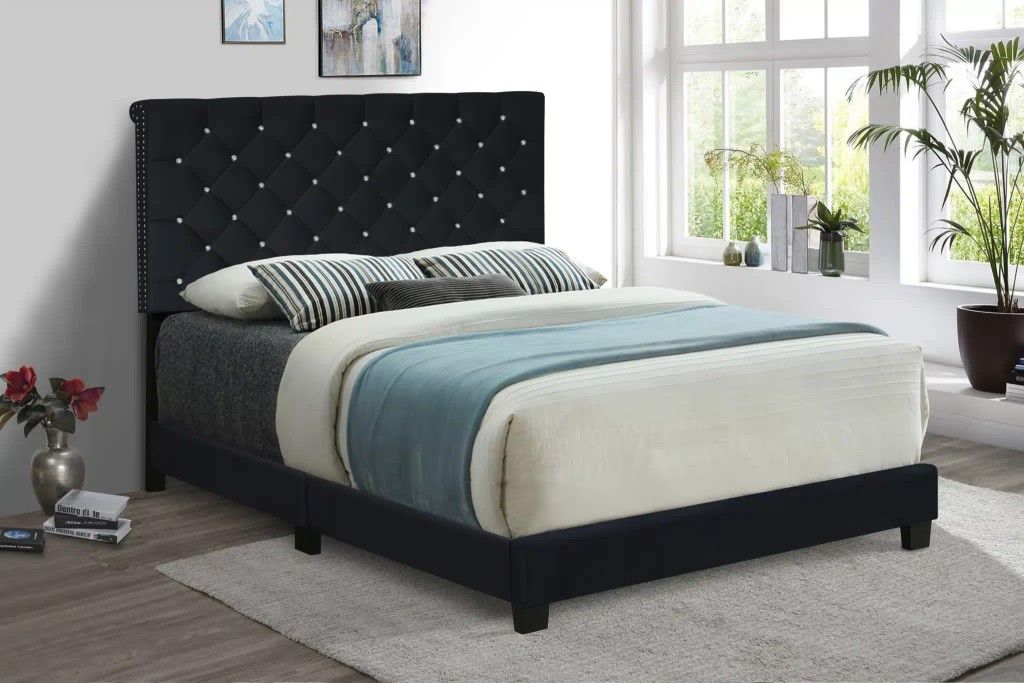 UPHOLSTERY PLATFORM BED NEW IN BOX