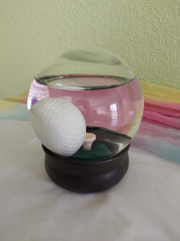 Golf Ball Water Globe Game