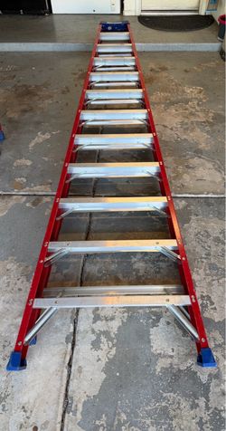 Westward 12 ft step latter