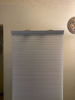 Honeycomb blind/shade