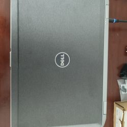 Dell LATITUDE E6520  15.6 Screen 