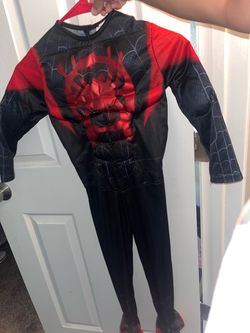 Size 5/6 Spider-Man costume $2