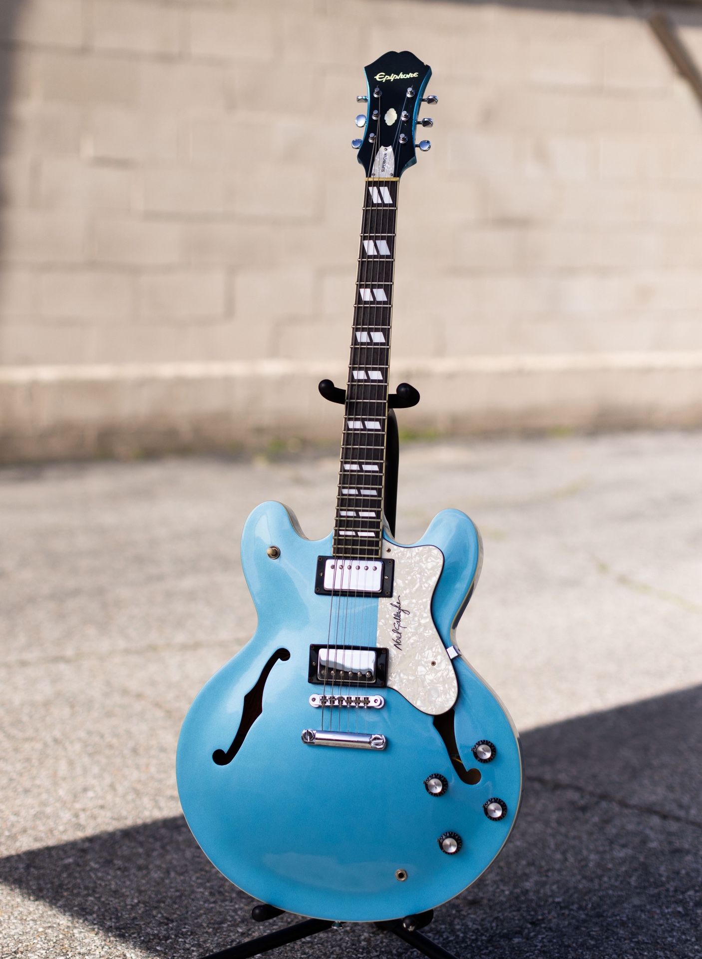 Epiphone Noel Gallagher “supernova” OASIS Signature Guitar