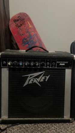 GUITAR AMPLIFIER