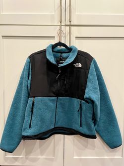 North Face : Retro Denali Hoodie - Women’s Large