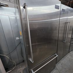 36" VIKING BUILT IN STAINLESS STEEL REFRIGERATOR 
