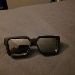 Louis Vuitton Millionaire Glasses 