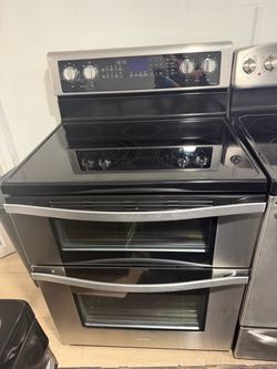 Whirlpool electric double oven stove
