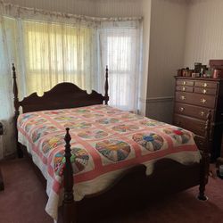 Queen Bedroom Set