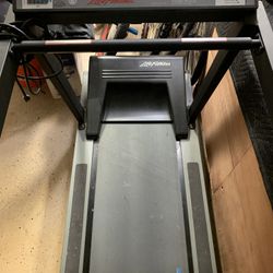 Life Fitness Treadmill