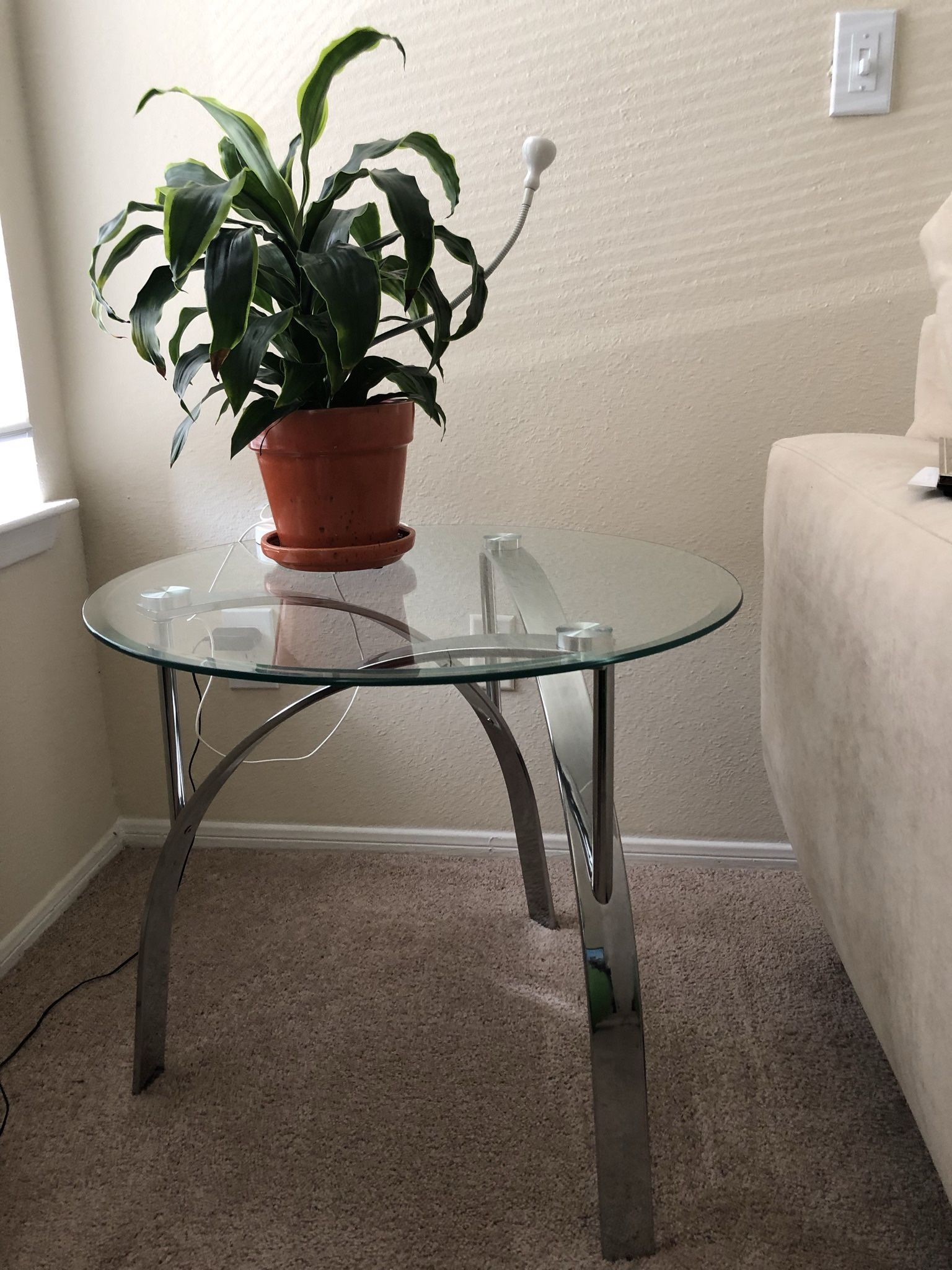 Side & Coffee Tables