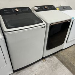 WASHER AND GAS DRYER SAMSUNG SET 