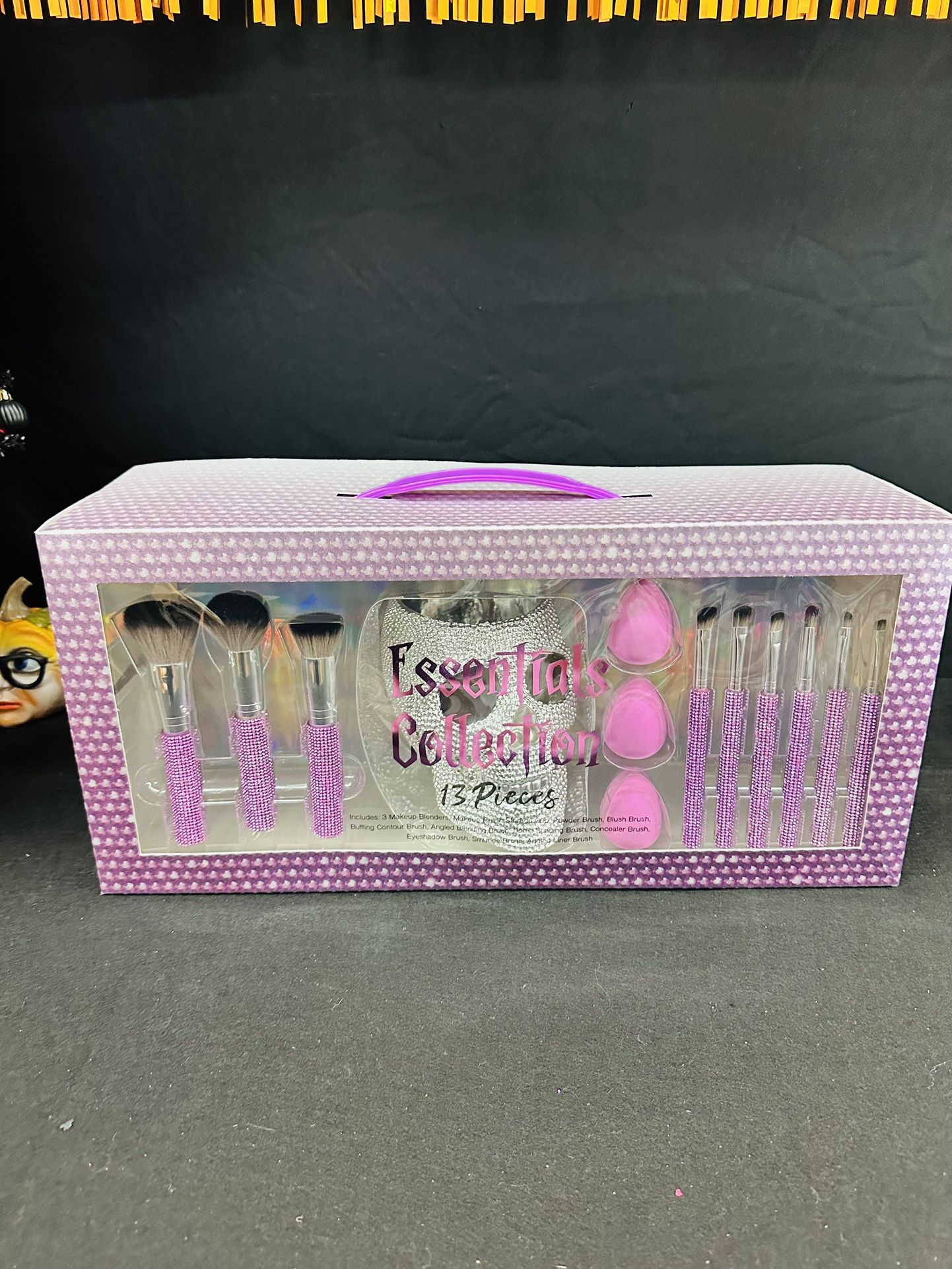 NEW ESSENTIALS COLLECTION 13 Pieces Brushes $70 “READ DESCRIPTION “