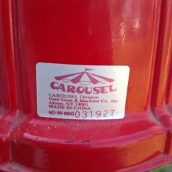 King Gumball Machine & metal Stand