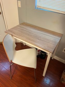 Modern desk and chair set!