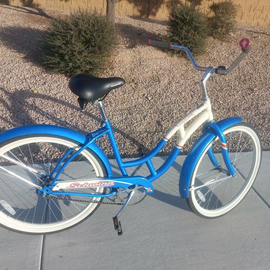 Schwinn legacy feminine bike