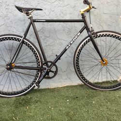 Bike 700 Fixie 55 Cm 