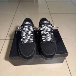 Travis Scotts Size 10