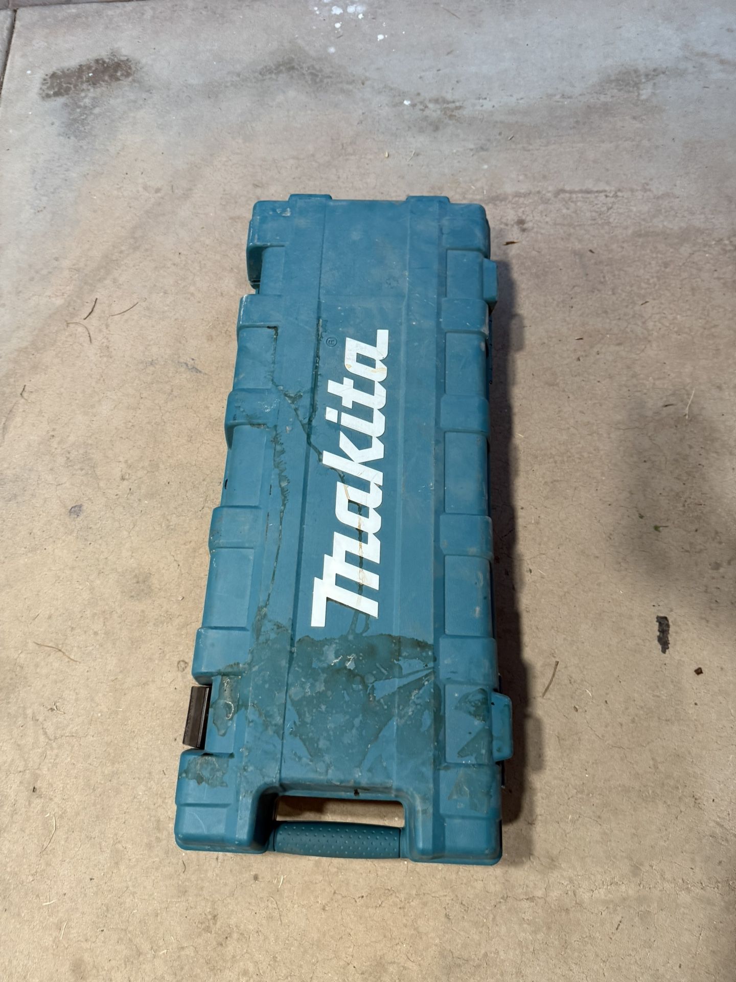 Makita Demolition Hammer 