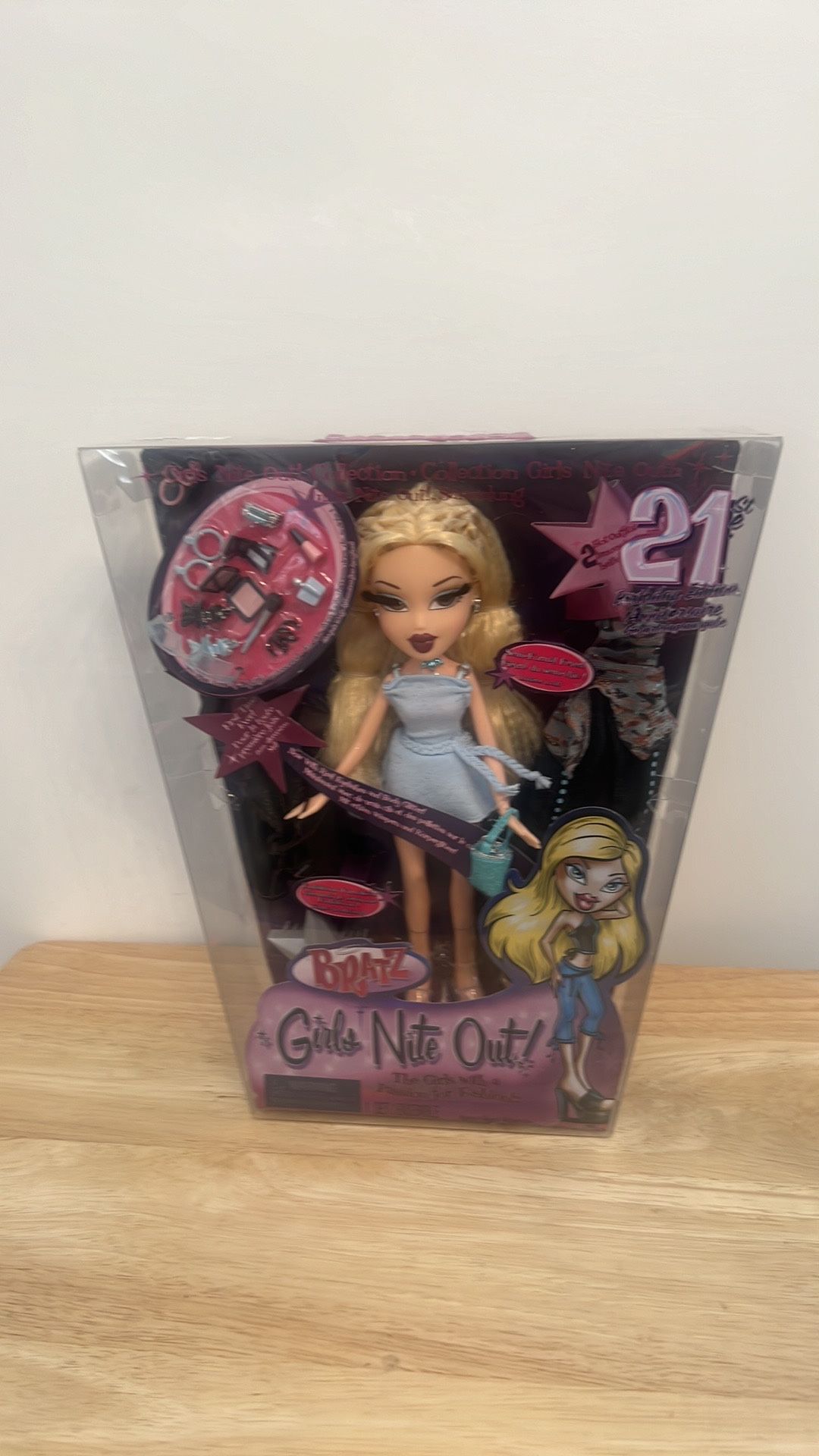 Bratz Girls Nite Out Collection 21st Birthday Edition Fashion Doll Cloe
