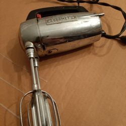 Vintage Dormey 5 speed mixer model # 7600.