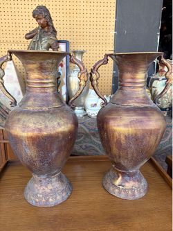 2vases