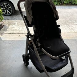 Uppababy Cruz Stroller And Kick board (2017)