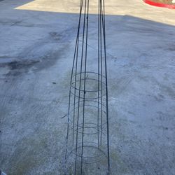 2 Metal Plant Support Cage