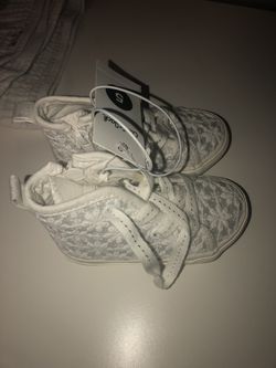 Toddler girl shoes