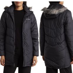 Brand new Columbia Village Park Insulated black Jacket Large   