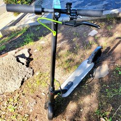 Electric Scooter- LIKE NEW