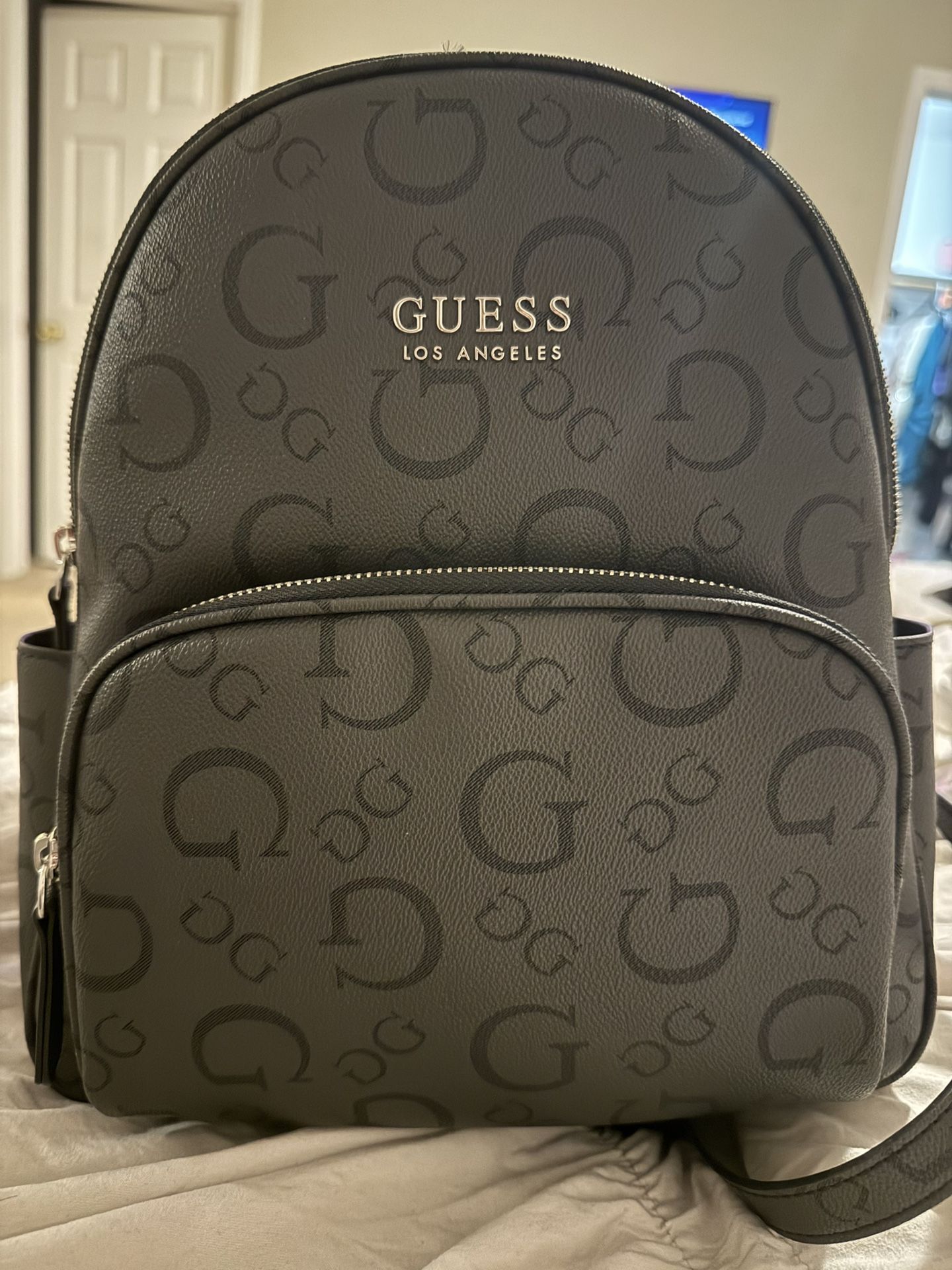 NWOT Guess backpack