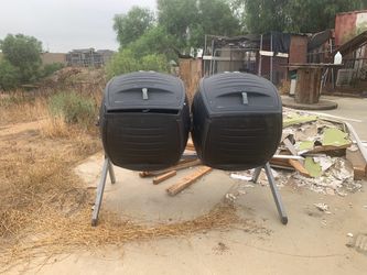 Tumbling Compost Bins on Stand