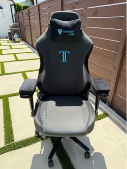 Secretlab TITAN Evo Gaming & Office Chair – Like New, Tags Attached