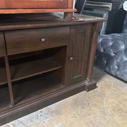 Tv Stand 69”