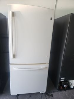 G/E cream 2 Doors Refrigerator