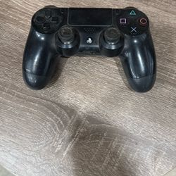 PS4 Controller 