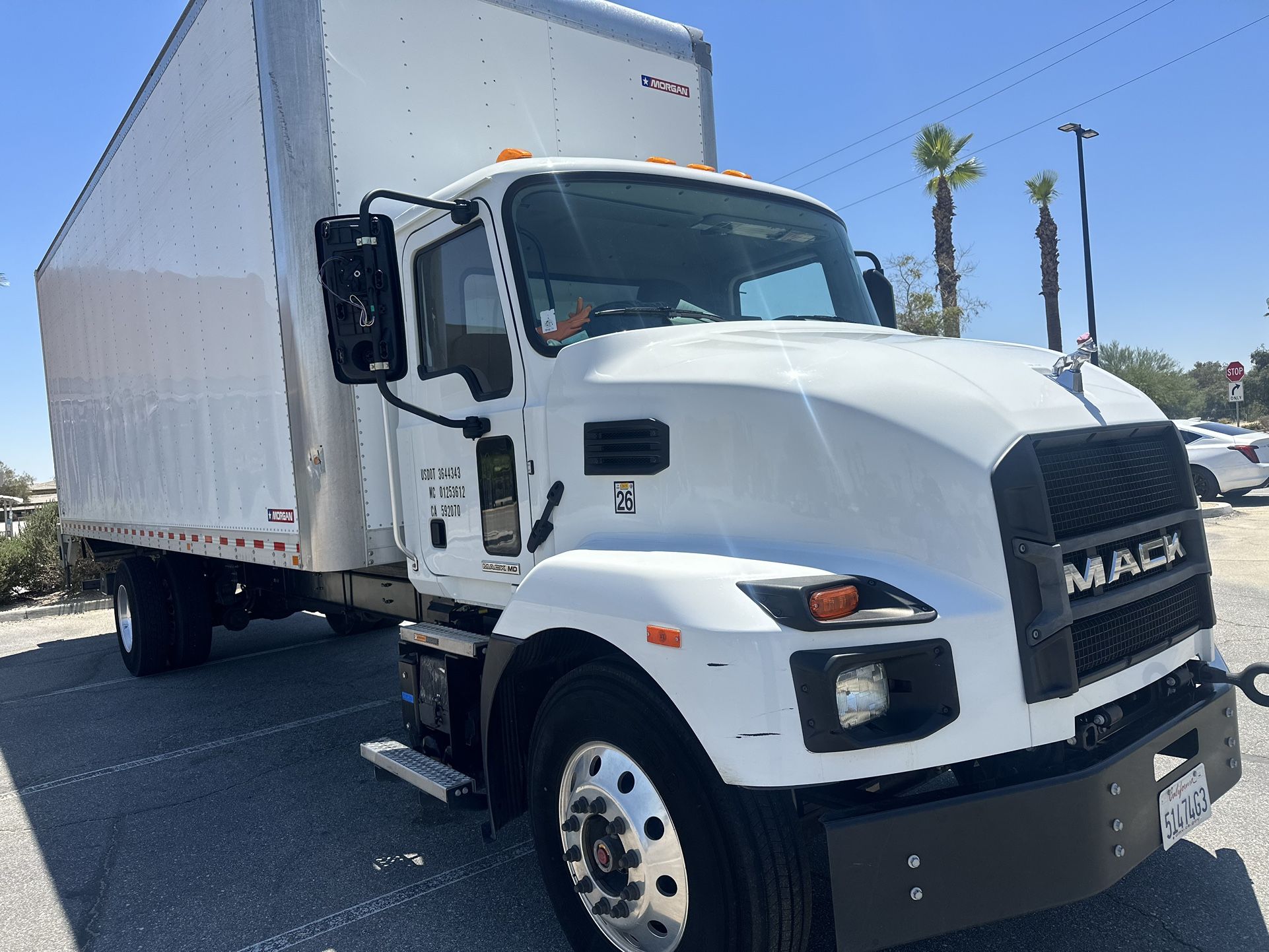 2022 Mack md6 Box truck